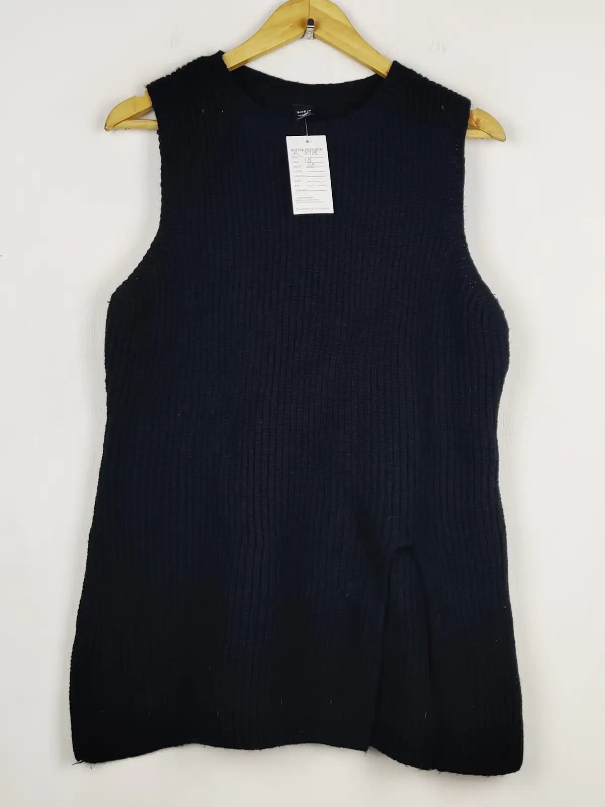 Buy online pre-used pre-loved 100% authentic & Original branded Shein (SL-5718) available in Pakistan. Top international brands avilable.