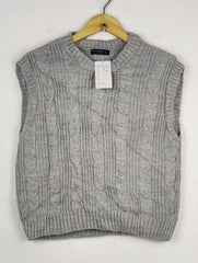 Buy online pre-used pre-loved 100% authentic & Original branded Stradivarius (SL-5726) available in Pakistan. Top international brands avilable.