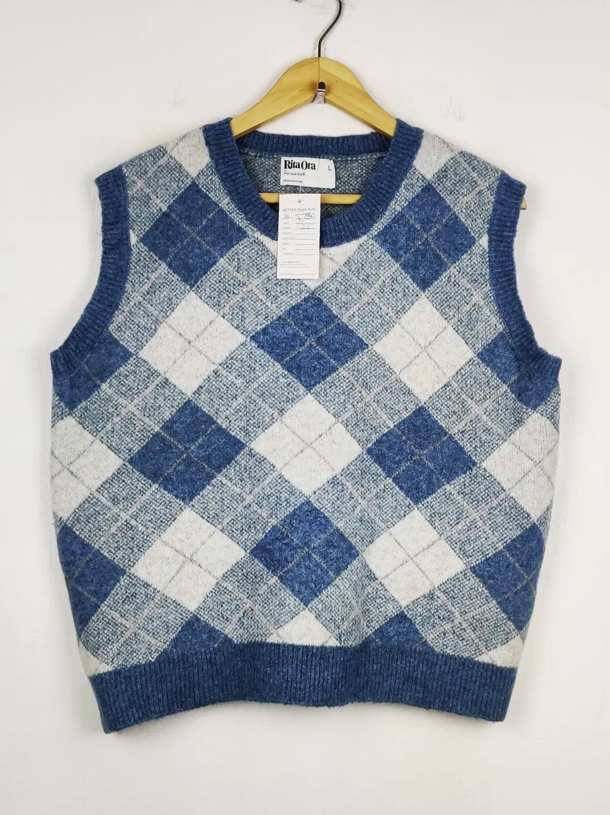Buy online pre-used pre-loved 100% authentic & Original branded Primark (SL-5730) available in Pakistan. Top international brands avilable.