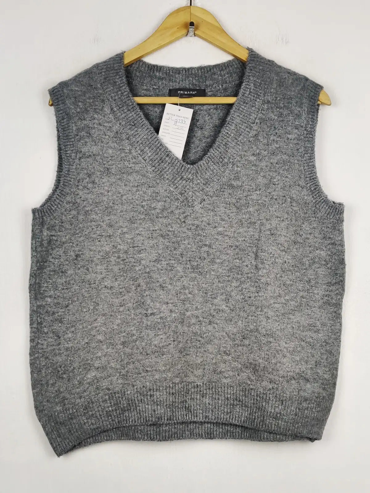 Buy online pre-used pre-loved 100% authentic & Original branded Primark (SL-5734) available in Pakistan. Top international brands avilable.