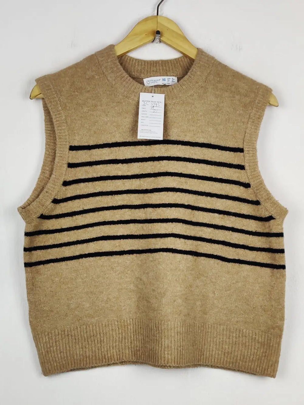 Buy online pre-used pre-loved 100% authentic & Original branded Primark (SL-5735) available in Pakistan. Top international brands avilable.