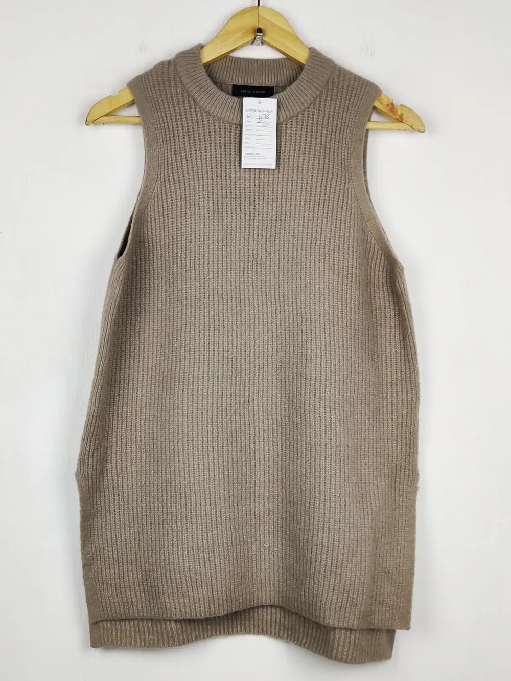 Buy online pre-used pre-loved 100% authentic & Original branded New Look (SL-5743) available in Pakistan. Top international brands avilable.