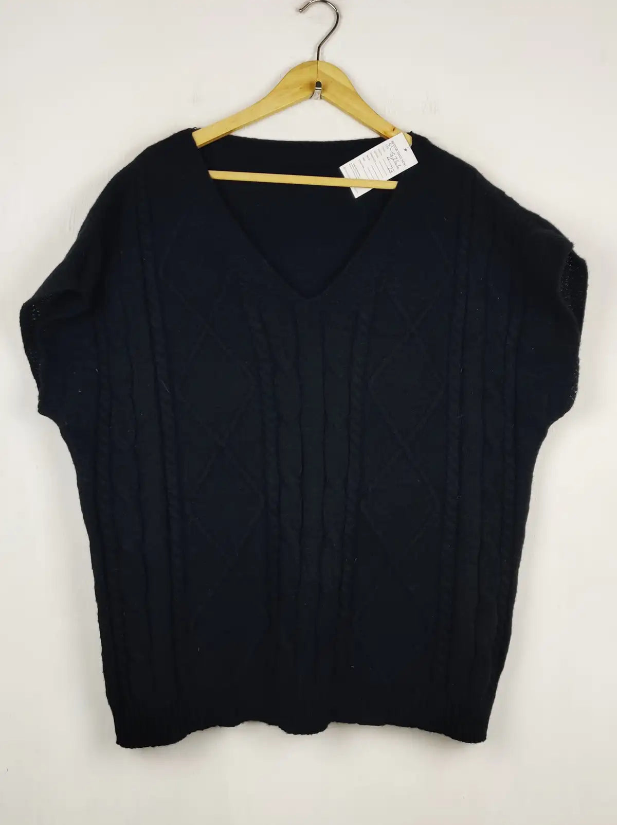 Buy online pre-used pre-loved 100% authentic & Original branded Shein (SL-5766) available in Pakistan. Top international brands avilable.