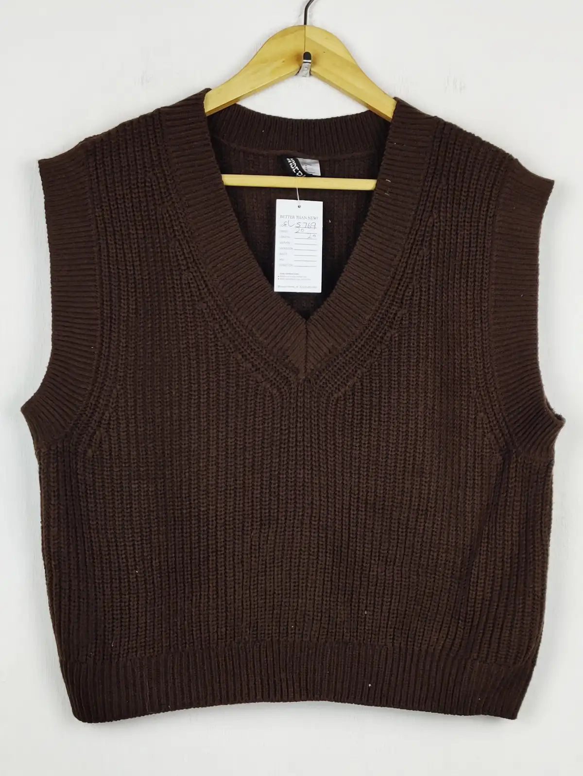 Buy online pre-used pre-loved 100% authentic & Original branded H&M (SL-5769) available in Pakistan. Top international brands avilable.