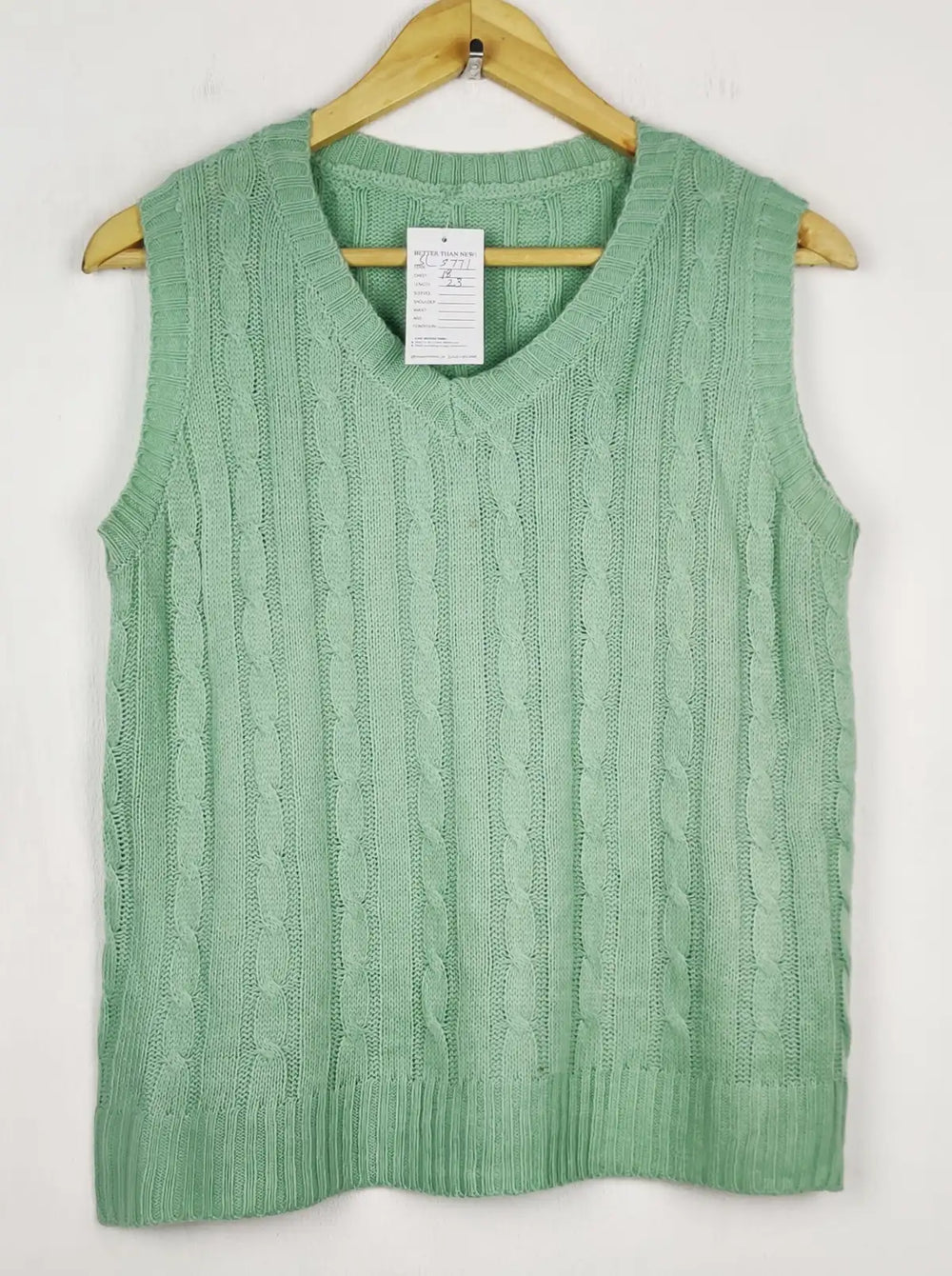Buy online pre-used pre-loved 100% authentic & Original branded Unknown Brand (SL-5771) available in Pakistan. Top international brands avilable.