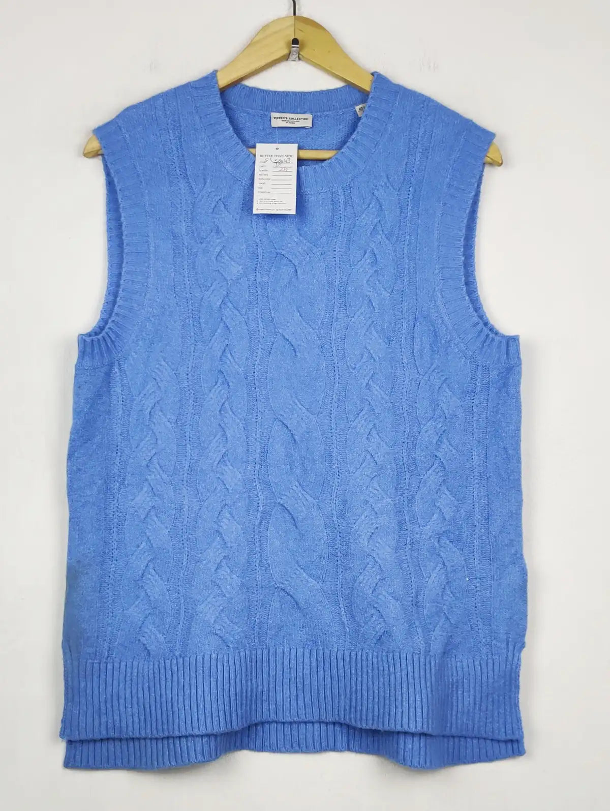 Buy online pre-used pre-loved 100% authentic & Original branded Tchibo (SL-5843) available in Pakistan. Top international brands avilable.