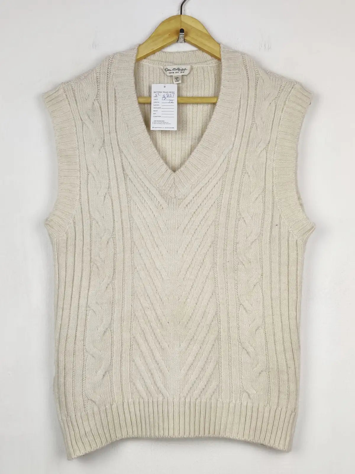 Buy online pre-used pre-loved 100% authentic & Original branded Miss Selfridge (SL-5857) available in Pakistan. Top international brands avilable.