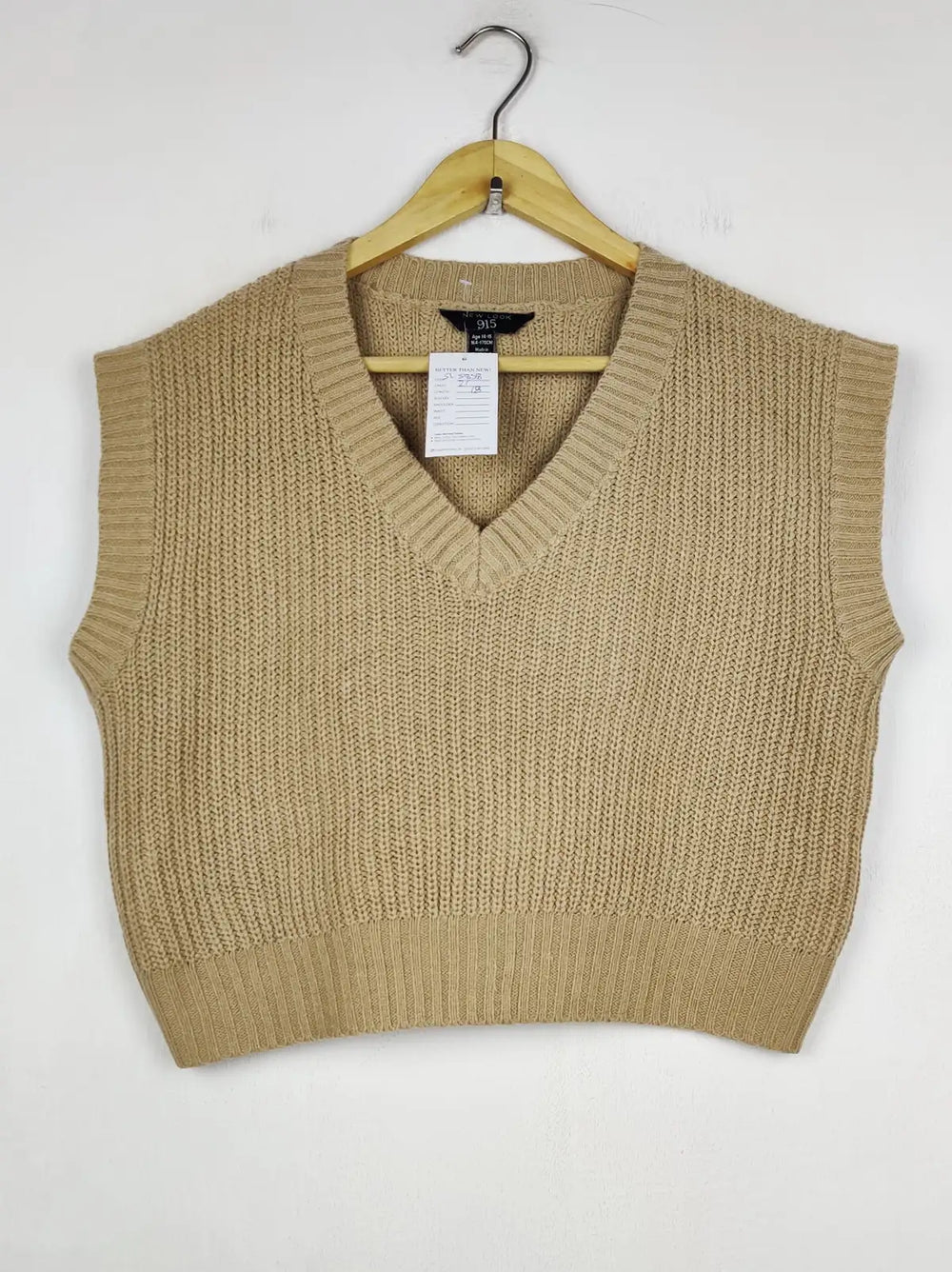 Buy online pre-used pre-loved 100% authentic & Original branded New Look (SL-5858) available in Pakistan. Top international brands avilable.
