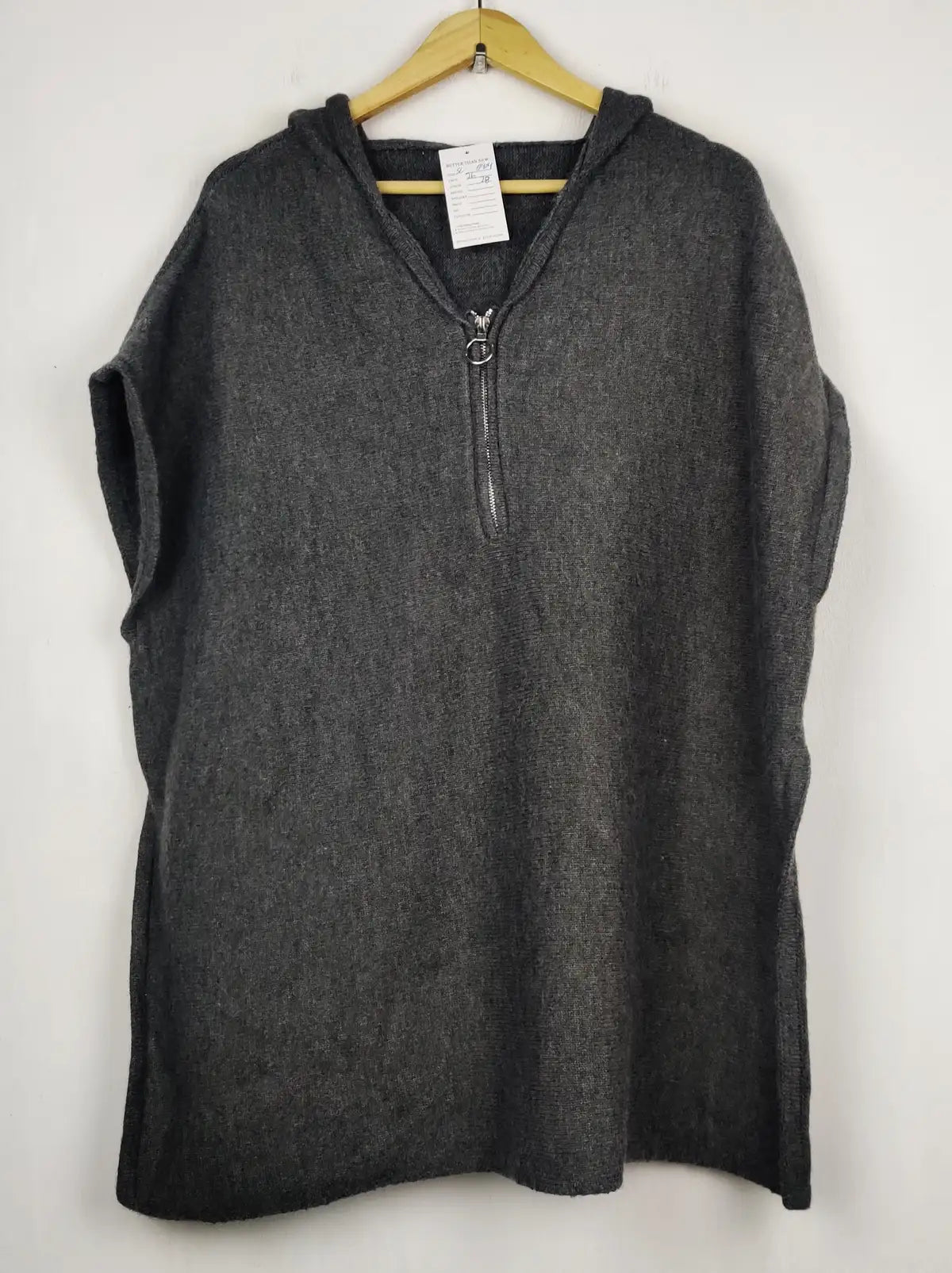 Buy online pre-used pre-loved 100% authentic & Original branded Shein (SL-5904) available in Pakistan. Top international brands avilable.