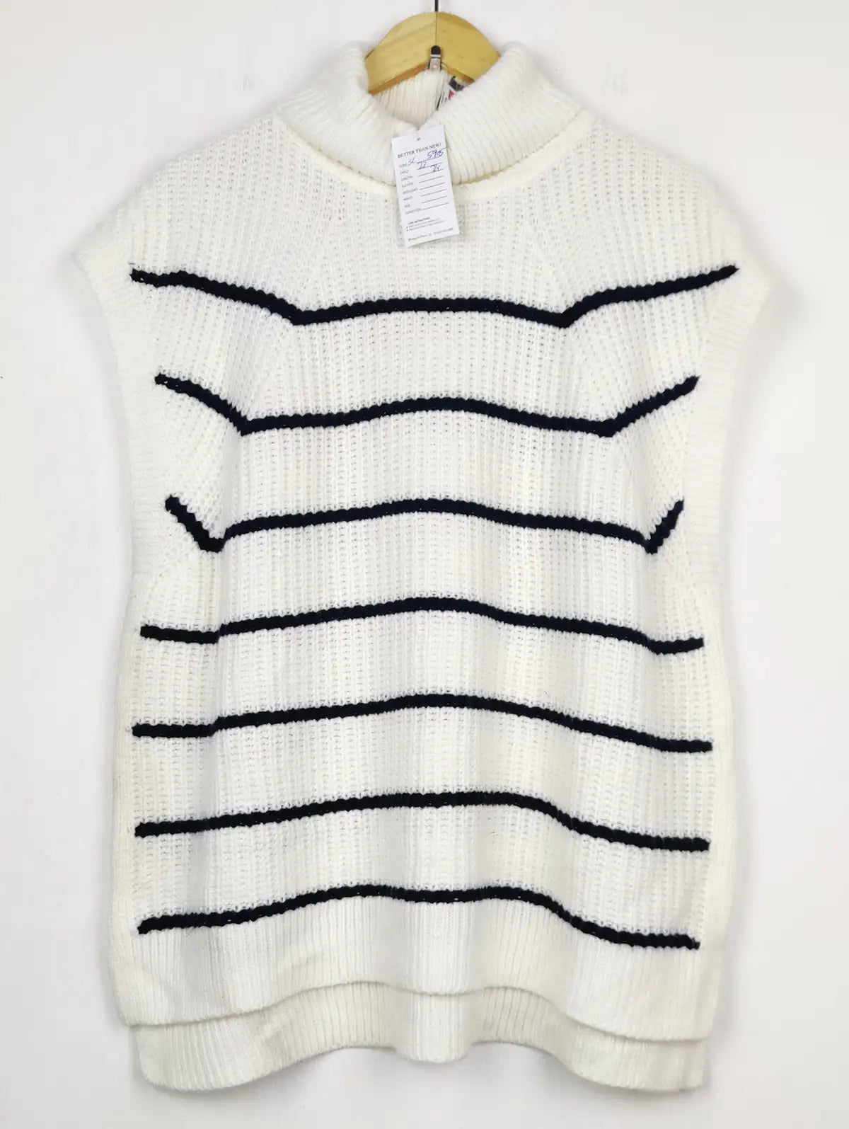 Buy online pre-used pre-loved 100% authentic & Original branded Marks & Spencer (SL-5905) available in Pakistan. Top international brands avilable.