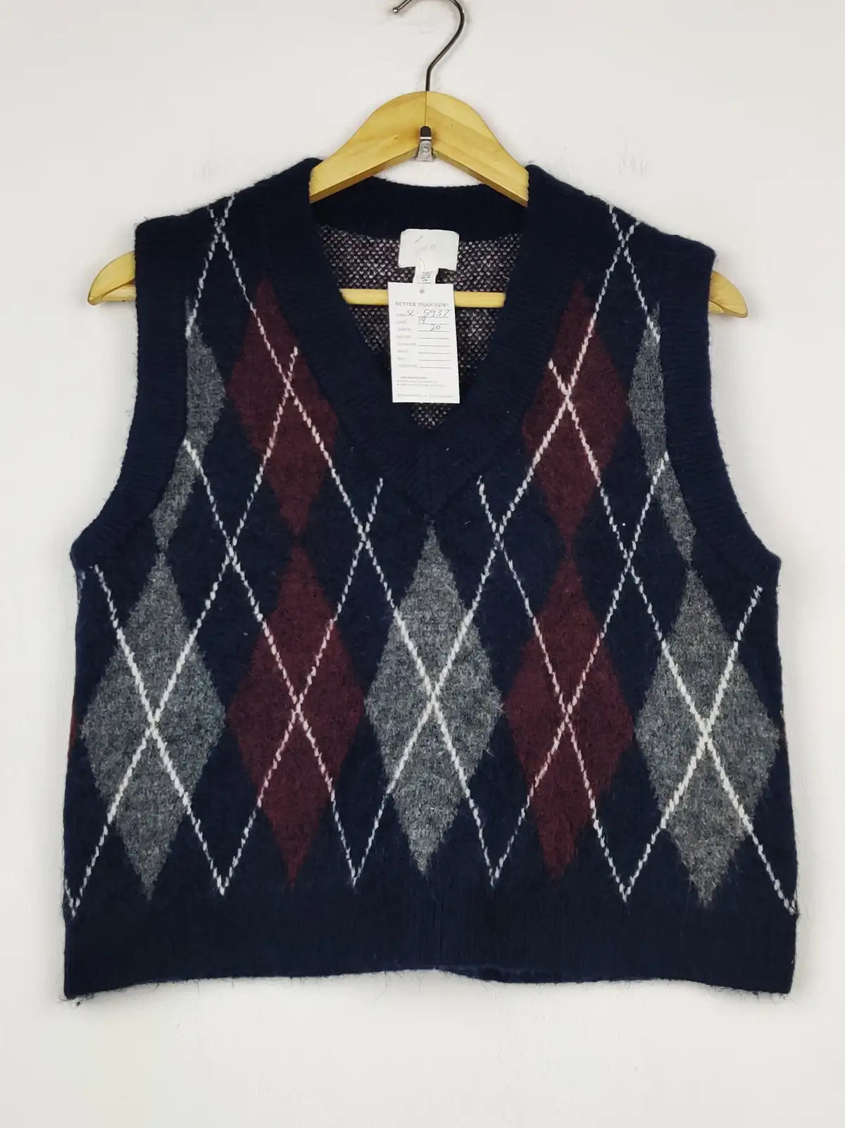Buy online pre-used pre-loved 100% authentic & Original branded H&M (SL-5937) available in Pakistan. Top international brands avilable.