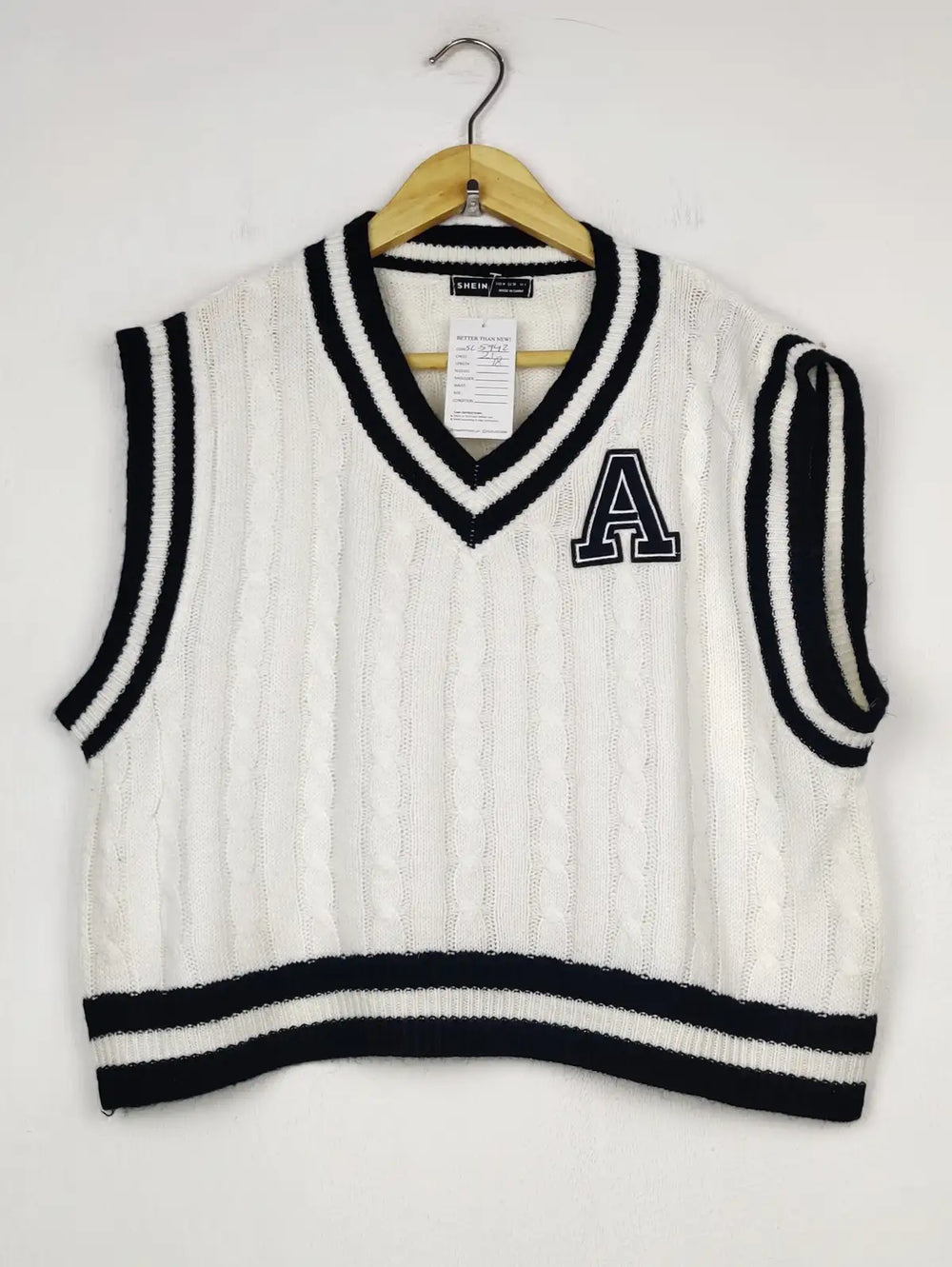 Buy online pre-used pre-loved 100% authentic & Original branded Shein (SL-5942) available in Pakistan. Top international brands avilable.
