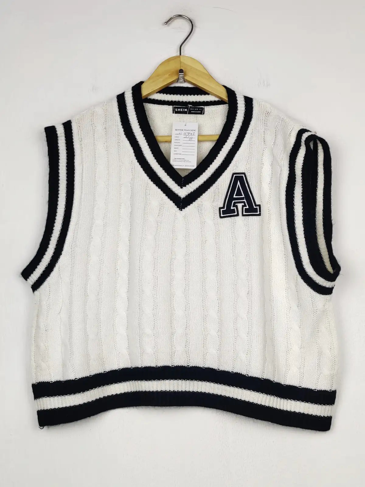Buy online pre-used pre-loved 100% authentic & Original branded Shein (SL-5942) available in Pakistan. Top international brands avilable.