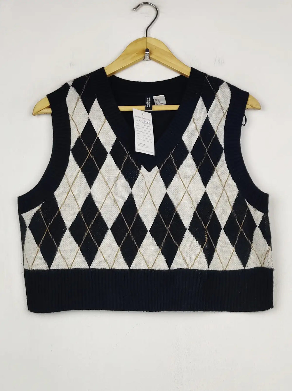 Buy online pre-used pre-loved 100% authentic & Original branded Dunnes Stores (SL-5946) available in Pakistan. Top international brands avilable.