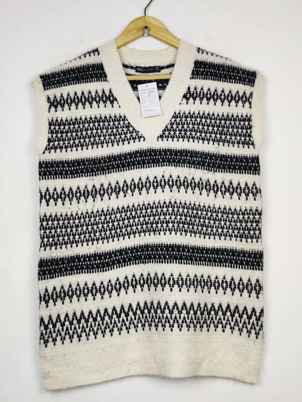 Buy online pre-used pre-loved 100% authentic & Original branded Marks & Spencer (SL-5951) available in Pakistan. Top international brands avilable.