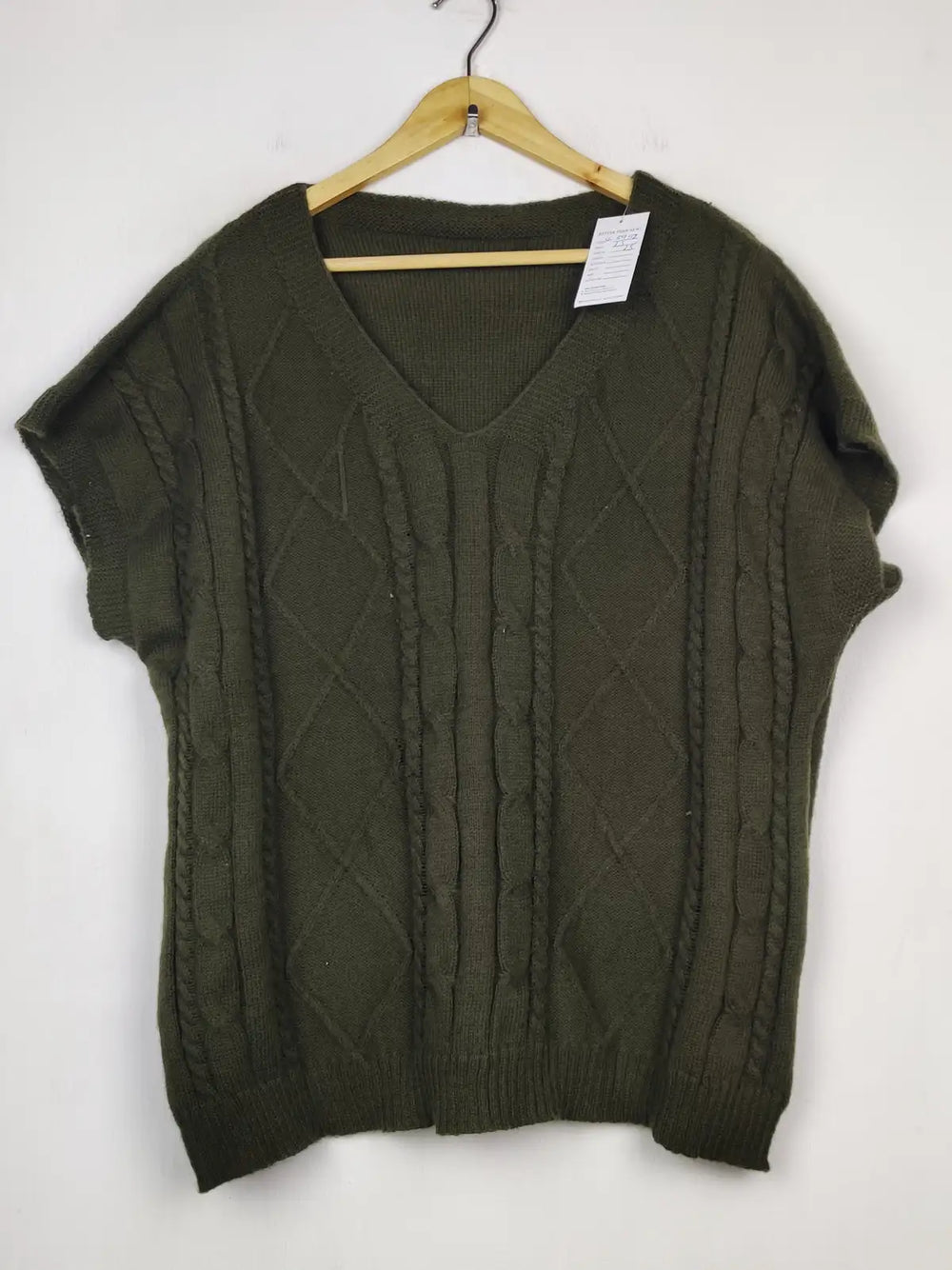 Buy online pre-used pre-loved 100% authentic & Original branded Shein (SL-5952) available in Pakistan. Top international brands avilable.