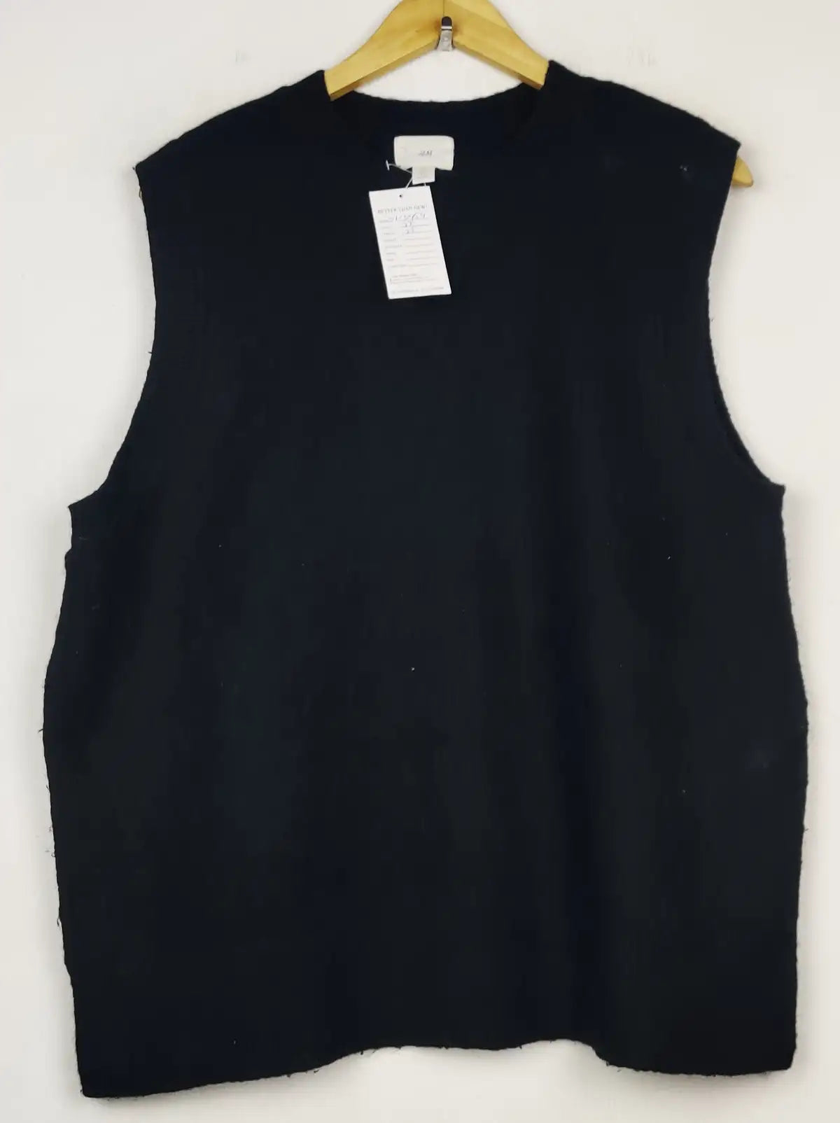 Buy online pre-used pre-loved 100% authentic & Original branded H&M (SL-5959) available in Pakistan. Top international brands avilable.