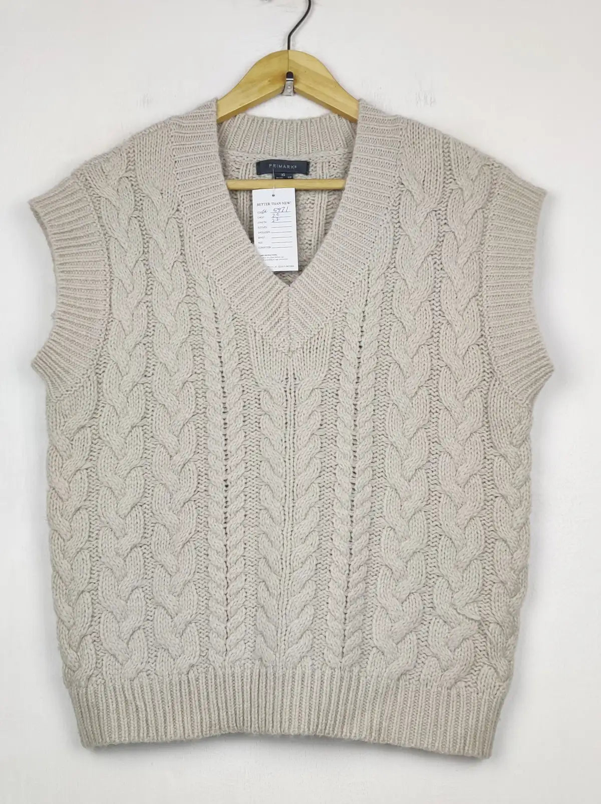 Buy online pre-used pre-loved 100% authentic & Original branded Primark (SL-5971) available in Pakistan. Top international brands avilable.