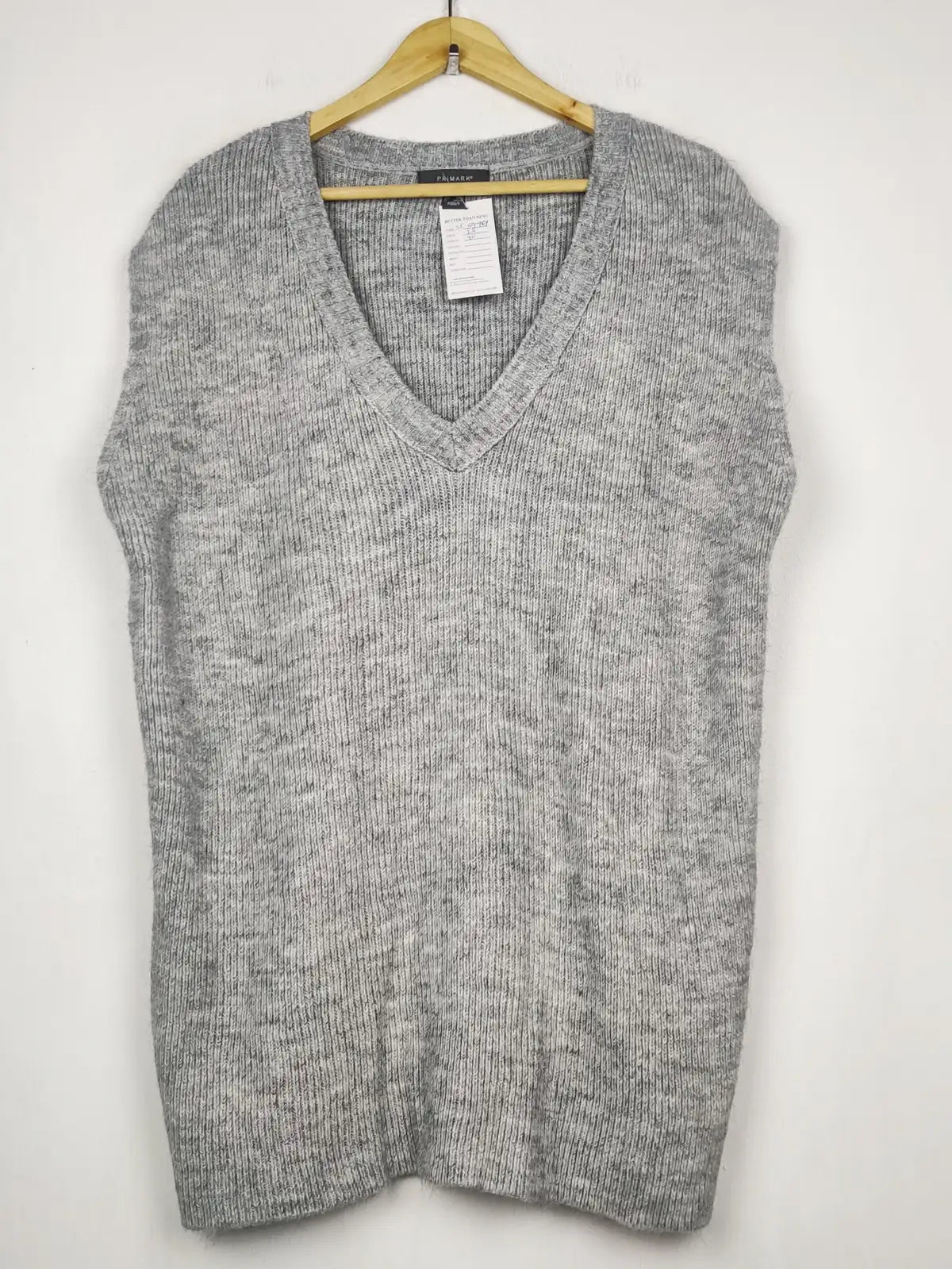 Buy online pre-used pre-loved 100% authentic & Original branded Primark (SL-5994) available in Pakistan. Top international brands avilable.