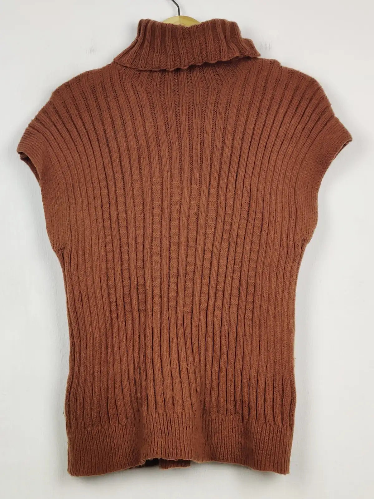 Buy online pre-used pre-loved 100% authentic & Original branded Shein (SL-6030) available in Pakistan. Top international brands avilable.