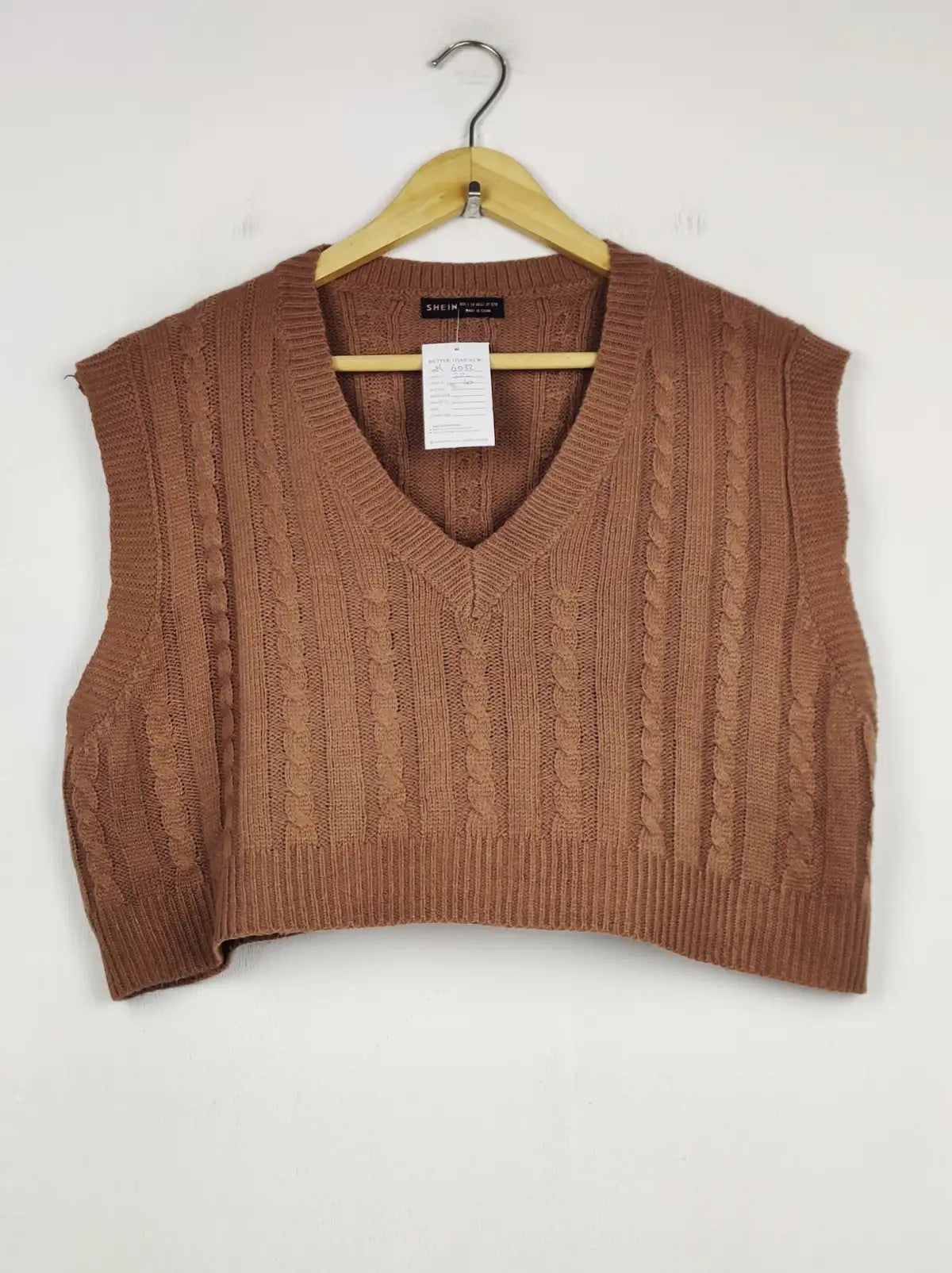 Buy online pre-used pre-loved 100% authentic & Original branded Shein (SL-6032) available in Pakistan. Top international brands avilable.
