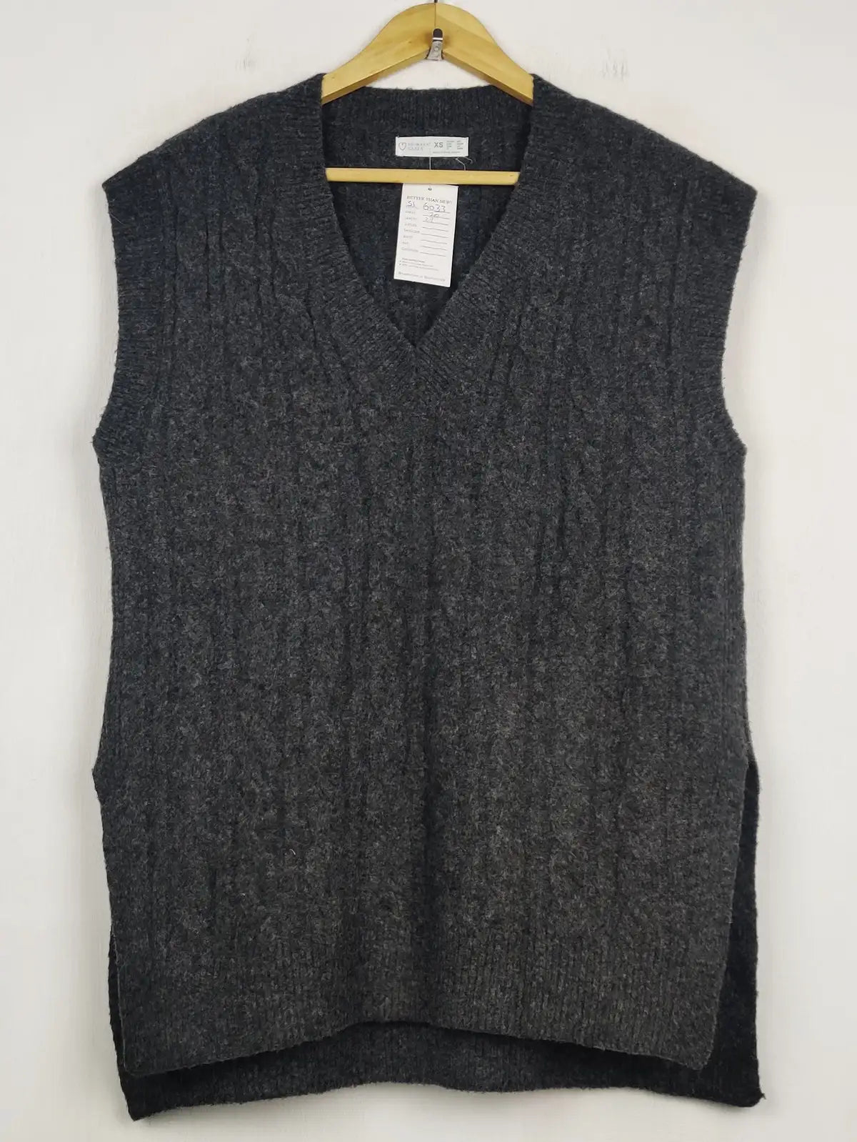 Buy online pre-used pre-loved 100% authentic & Original branded Primark (SL-6033) available in Pakistan. Top international brands avilable.