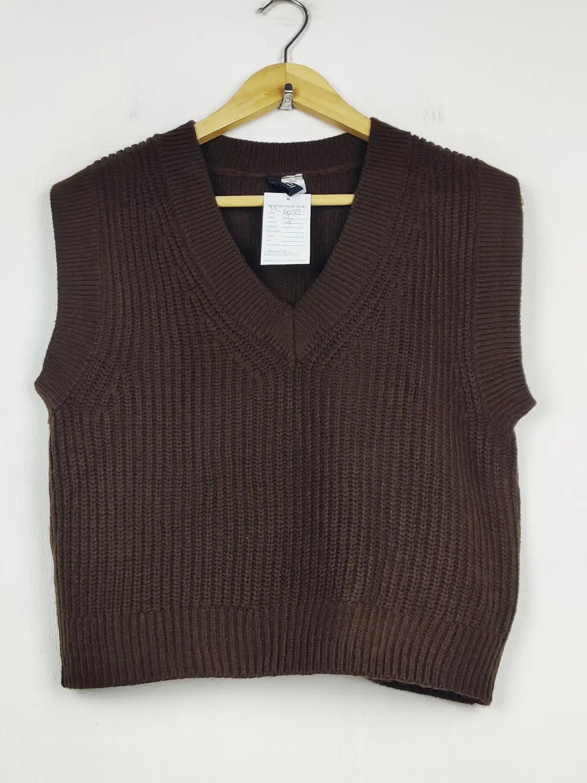 Buy online pre-used pre-loved 100% authentic & Original branded H&M (SL-6037) available in Pakistan. Top international brands avilable.