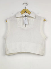 Buy online pre-used pre-loved 100% authentic & Original branded H&M (SL-6061) available in Pakistan. Top international brands avilable.