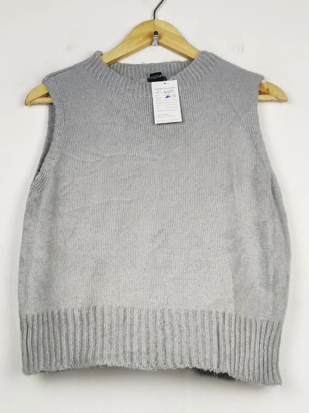 Buy online pre-used pre-loved 100% authentic & Original branded Prettylittlethings (SL-6064) available in Pakistan. Top international brands avilable.