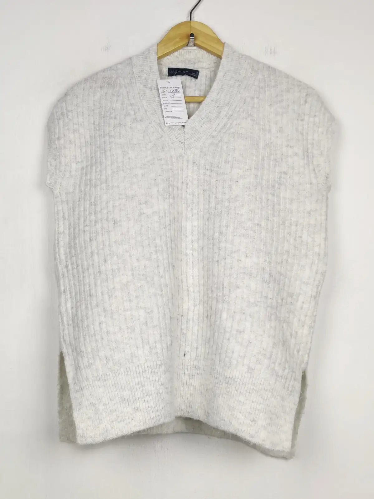 Buy online pre-used pre-loved 100% authentic & Original branded Marks & Spencer (SL-6085) available in Pakistan. Top international brands avilable.