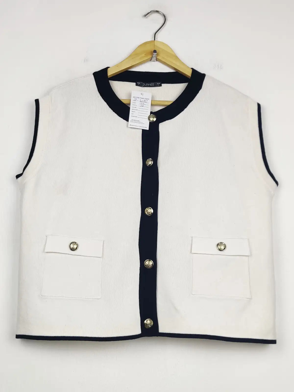 Buy online pre-used pre-loved 100% authentic & Original branded Dunnes Stores (SL-6087) available in Pakistan. Top international brands avilable.