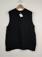 Buy online pre-used pre-loved 100% authentic & Original branded H&M (SL-813) available in Pakistan. Top international brands avilable.