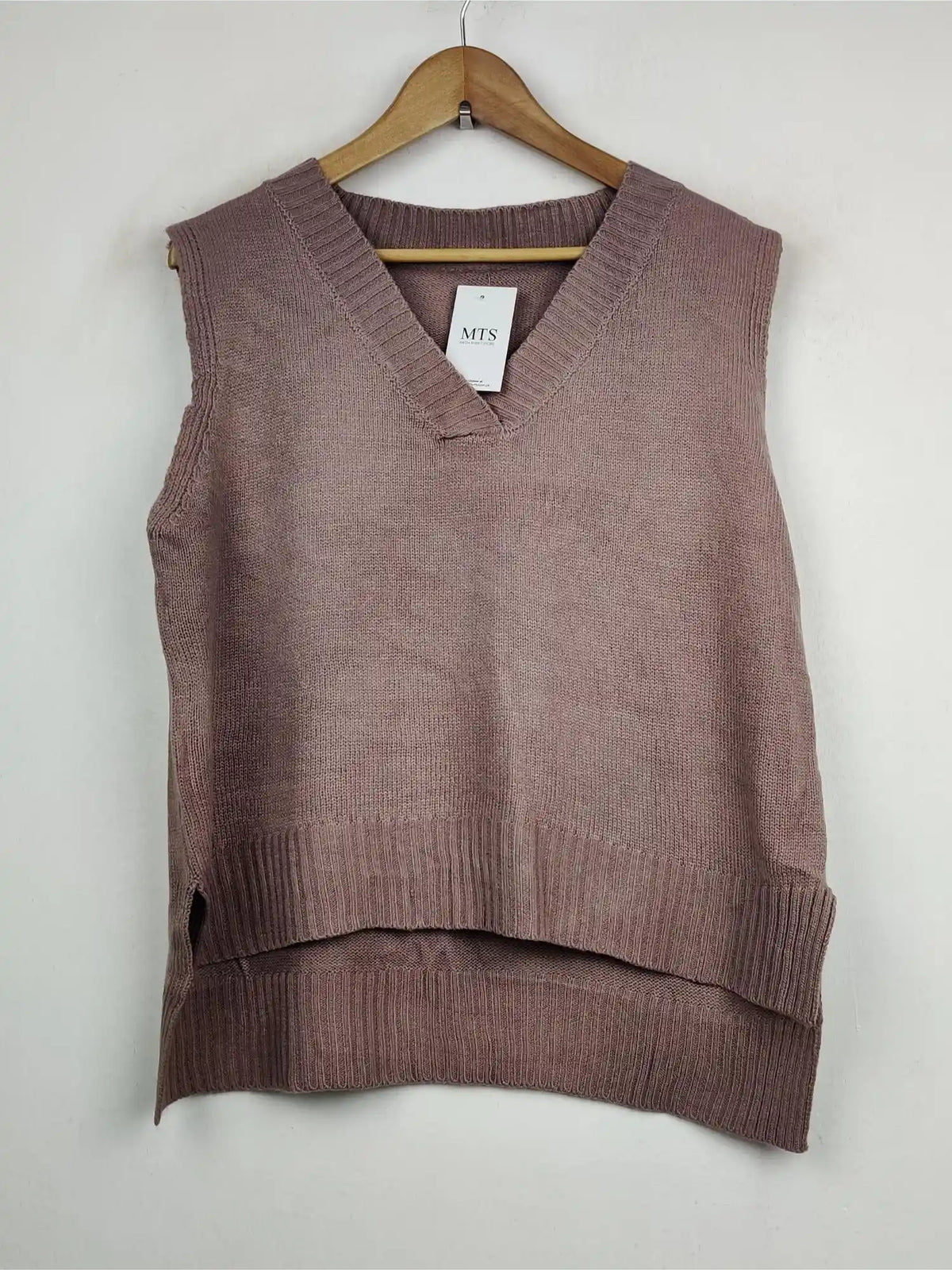 Buy online pre-used pre-loved 100% authentic & Original branded Shein (SL-940) available in Pakistan. Top international brands avilable.