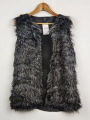 Buy online pre-used pre-loved 100% authentic & Original branded Primark (SL-980) available in Pakistan. Top international brands avilable.