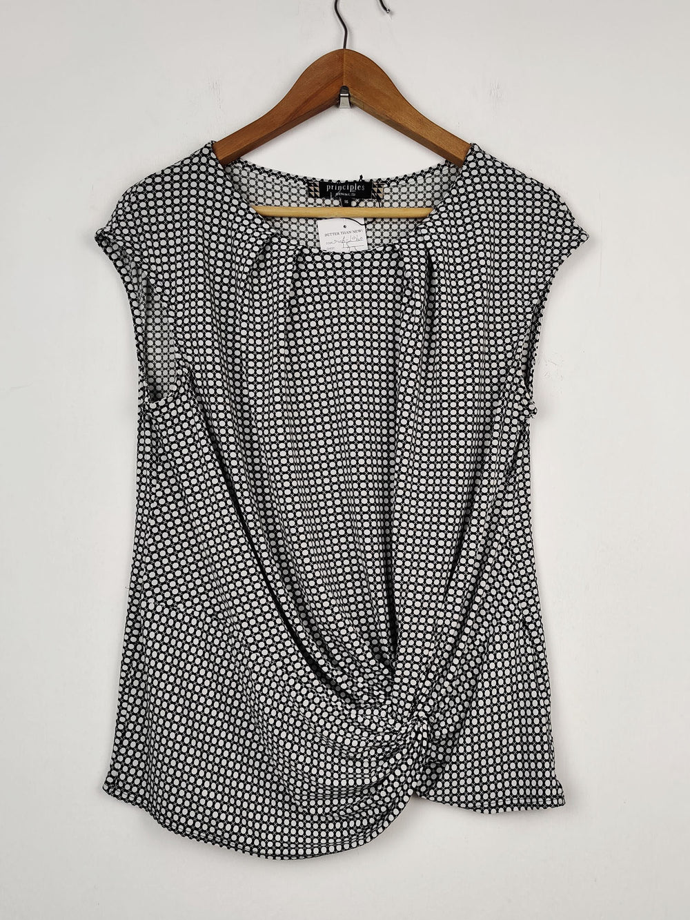 Buy online pre-used pre-loved 100% authentic & Original branded Principle (SWT-1060) available in Pakistan. Top international brands avilable.