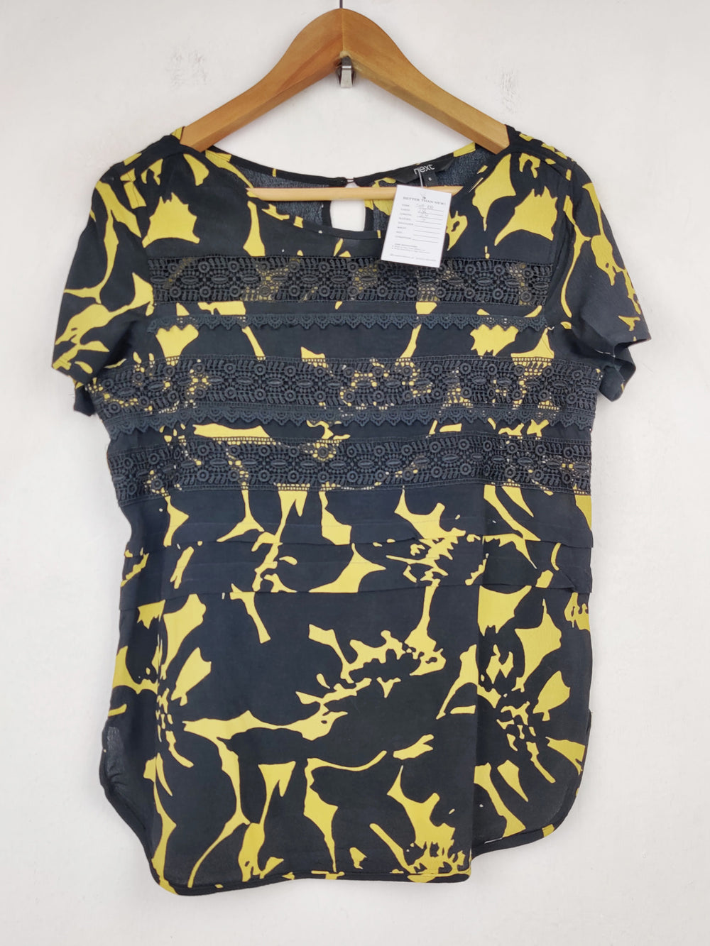 Buy online pre-used pre-loved 100% authentic & Original branded Next (SWT-109) available in Pakistan. Top international brands avilable.