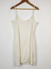 Buy online pre-used pre-loved 100% authentic & Original branded Primark (SWT-1296) available in Pakistan. Top international brands avilable.