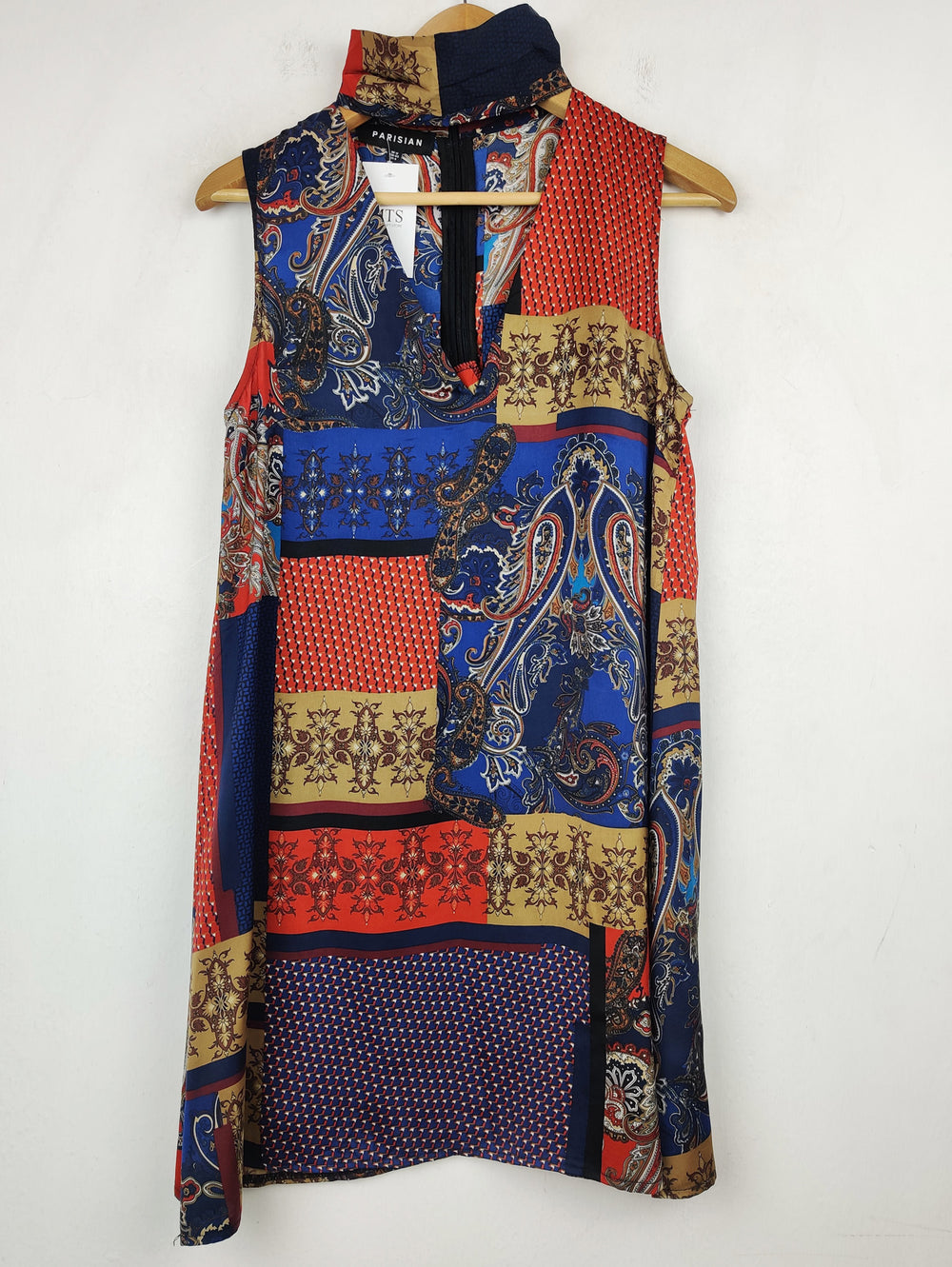 Buy online pre-used pre-loved 100% authentic & Original branded Parisian (SWT-12) available in Pakistan. Top international brands avilable.