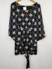 Buy online pre-used pre-loved 100% authentic & Original branded George (SWT-154) available in Pakistan. Top international brands avilable.