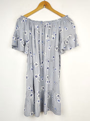 Buy online pre-used pre-loved 100% authentic & Original branded New Look (SWT-1623) available in Pakistan. Top international brands avilable.