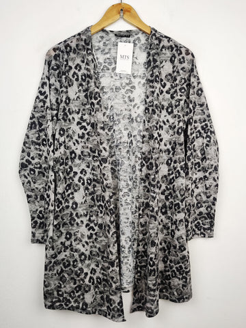 Buy online pre-used pre-loved 100% authentic & Original branded Janina (SWT-1657) available in Pakistan. Top international brands avilable.