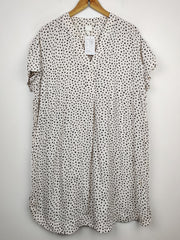 Buy online pre-used pre-loved 100% authentic & Original branded H&M (SWT-1676) available in Pakistan. Top international brands avilable.