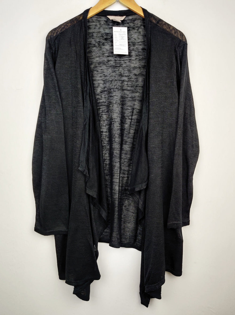 Buy online pre-used pre-loved 100% authentic & Original branded H&M (SWT-1698) available in Pakistan. Top international brands avilable.