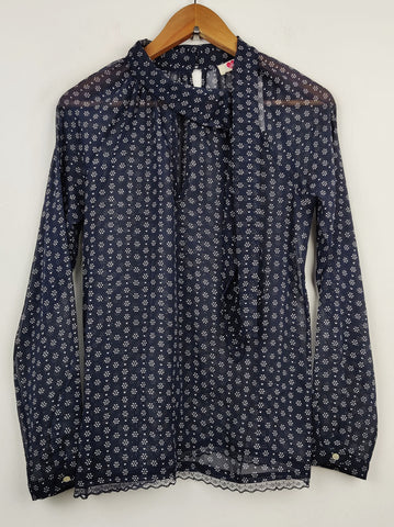 Buy online pre-used pre-loved 100% authentic & Original branded Ole (SWT-1821) available in Pakistan. Top international brands avilable.