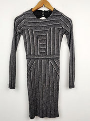 Buy online pre-used pre-loved 100% authentic & Original branded Bershka (SWT-1833) available in Pakistan. Top international brands avilable.