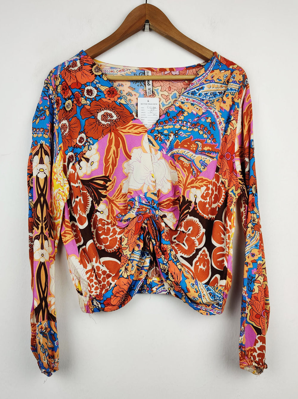 Buy online pre-used pre-loved 100% authentic & Original branded Page One (SWT-1868) available in Pakistan. Top international brands avilable.