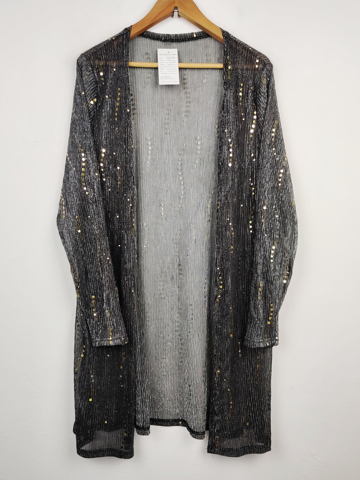 Buy online pre-used pre-loved 100% authentic & Original branded Unknown Brand (SWT-1890) available in Pakistan. Top international brands avilable.