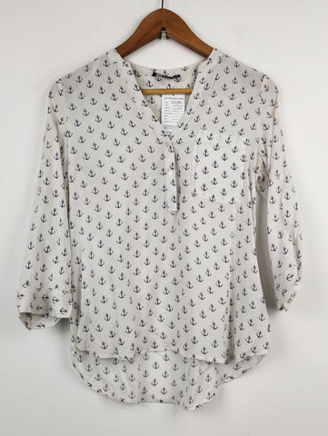 Buy online pre-used pre-loved 100% authentic & Original branded Atmosphere (SWT-1906) available in Pakistan. Top international brands avilable.