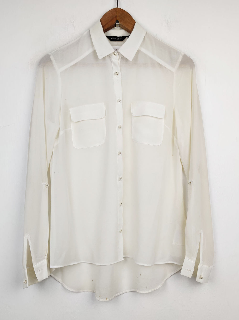 Buy online pre-used pre-loved 100% authentic & Original branded New Look (SWT-2039) available in Pakistan. Top international brands avilable.