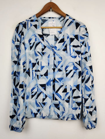 Buy online pre-used pre-loved 100% authentic & Original branded Unknown Brand (SWT-2110) available in Pakistan. Top international brands avilable.